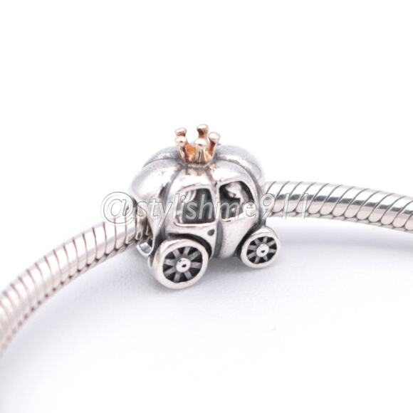 Authentic PANDORA Royal Carriage Charm - Picture 4 of 10